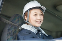 2ｔ～3ｔ車でのお菓子類や食品の配送ドライバー