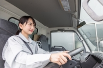 中型トラックでの産廃回収業務