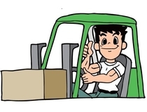 屋外にてリフトを用いてパレット・空箱の整理・入出庫