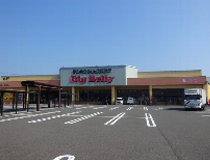 スーパーのお肉のカットやパック詰め