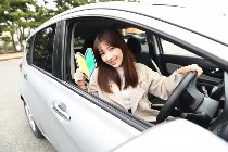 レンタカー店舗の受付・接客スタッフ