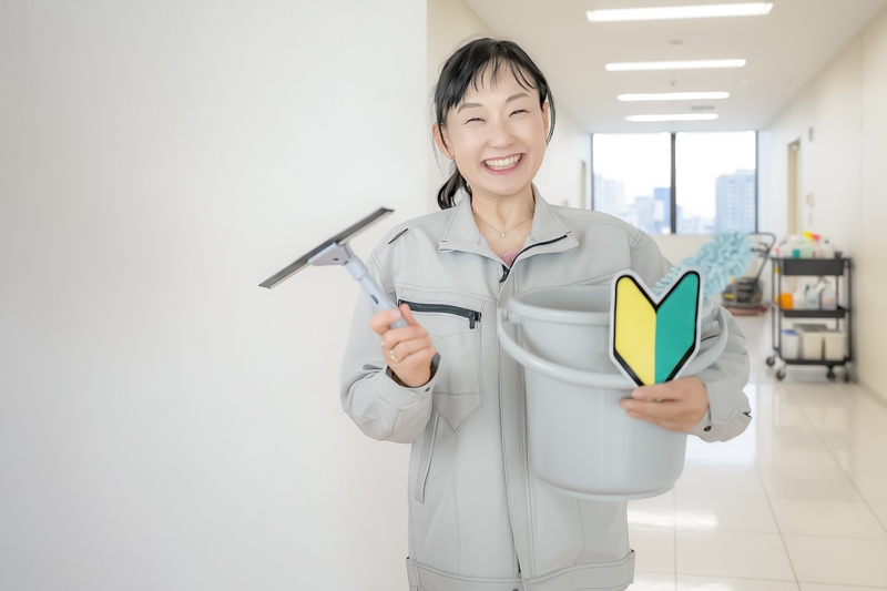 施設の日常清掃スタッフ