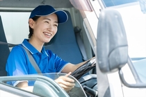 中型トラックでの産廃回収業務